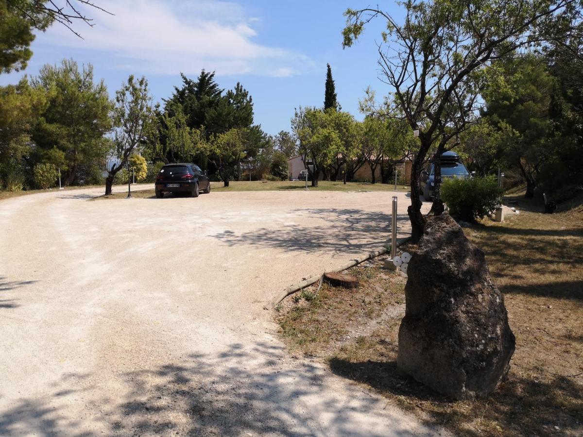 La Bastide Du Limon Aparthotel Mormoiron ภายนอก รูปภาพ