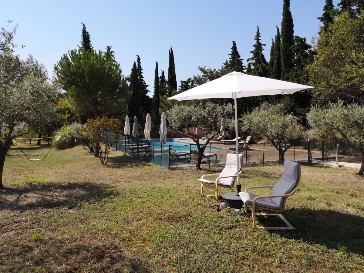 La Bastide Du Limon Aparthotel Mormoiron ภายนอก รูปภาพ