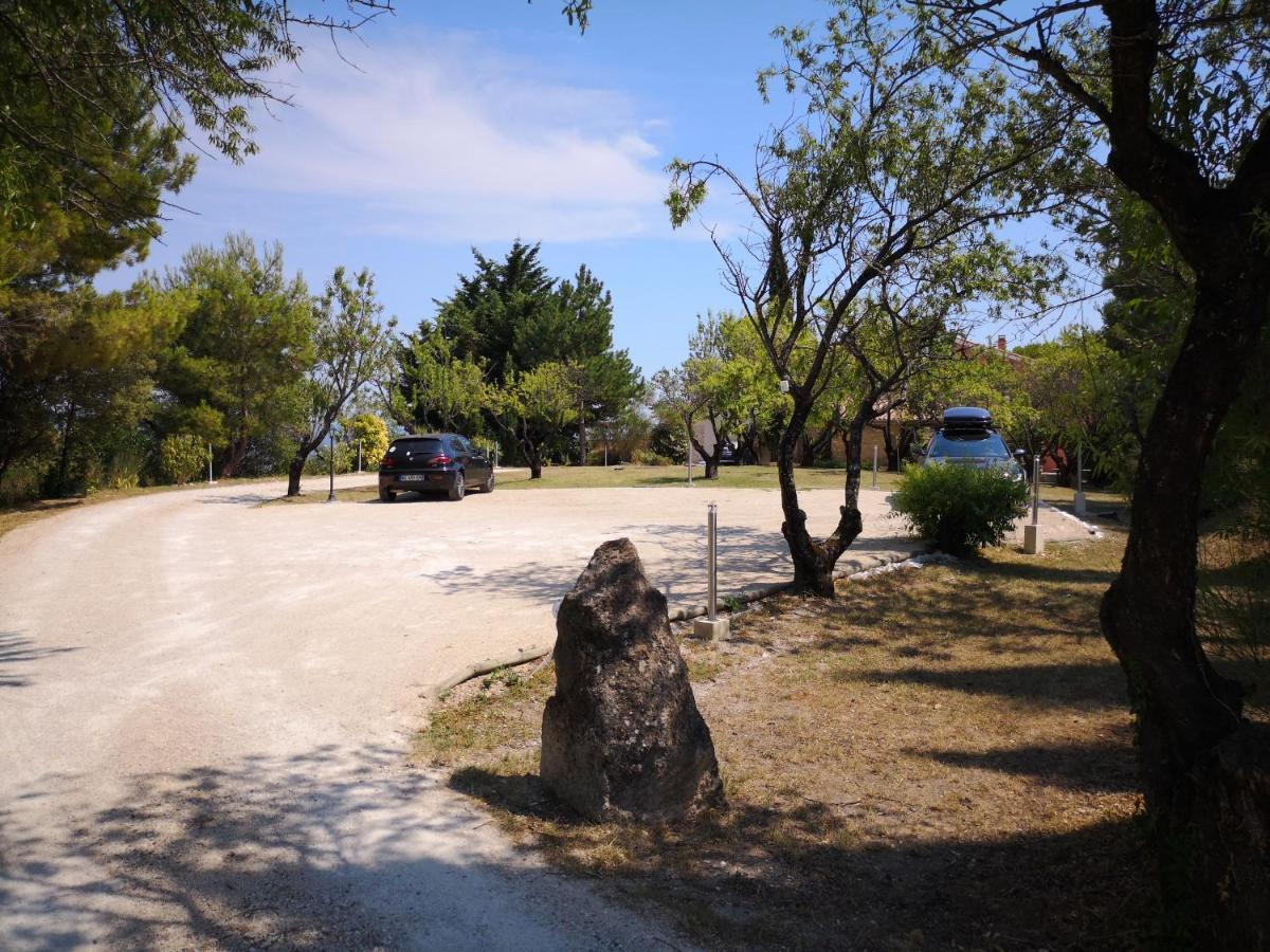 La Bastide Du Limon Aparthotel Mormoiron ภายนอก รูปภาพ